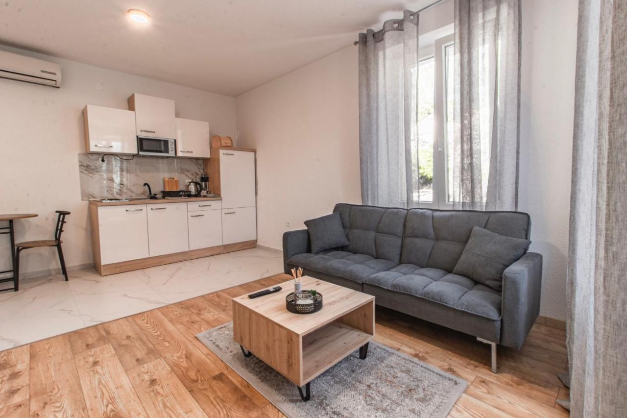 Apartments Florian Lopud Eksteriør bilde